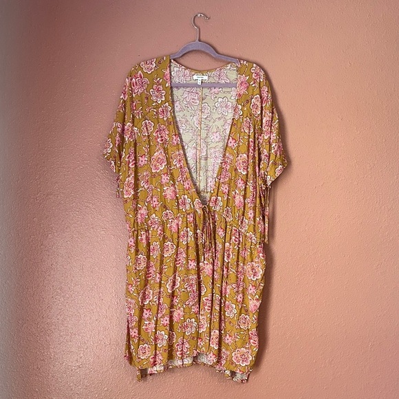 Maurices Kimono - Picture 1 of 3